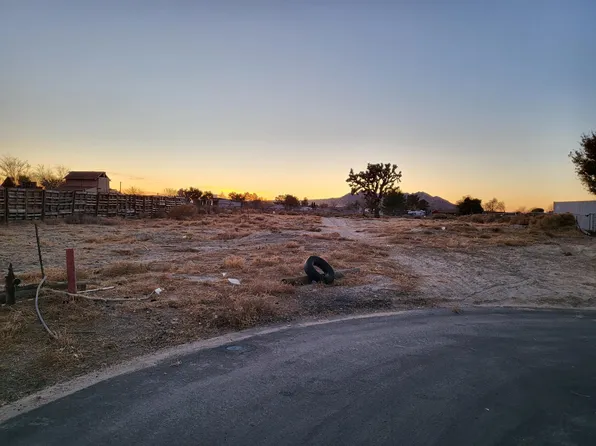 152 152nd St E, Lancaster, CA 93535