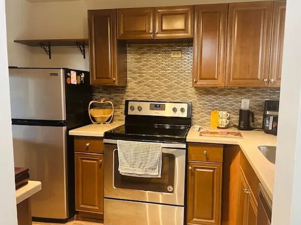 8000 Sunrise Lakes Drive N #209, Sunrise, FL 33322