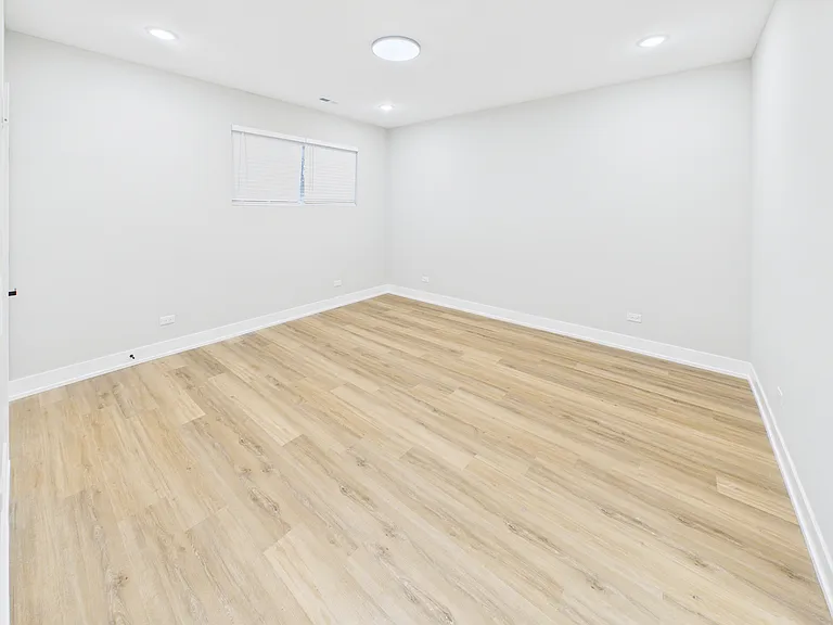 6220 S King Dr #2 — Photo 28