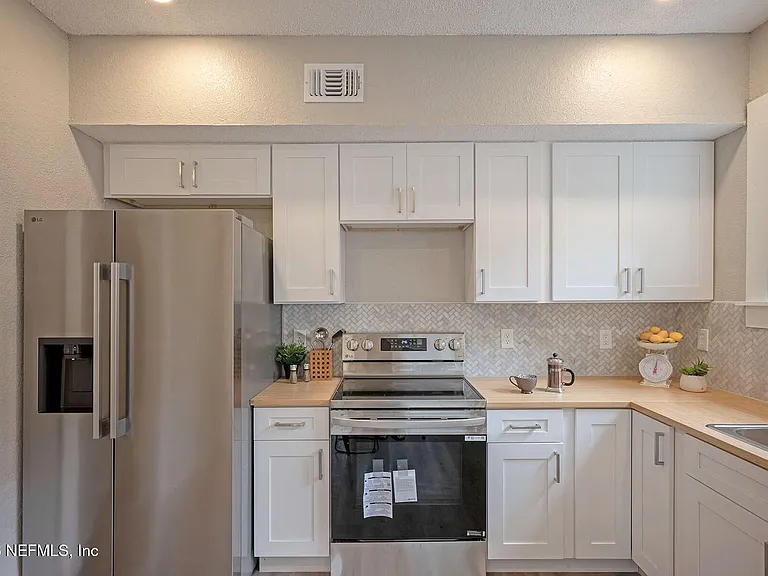325 Alder St — Photo 7