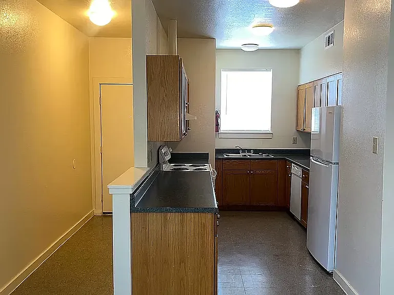 1720 Market St #6 — Photo 1