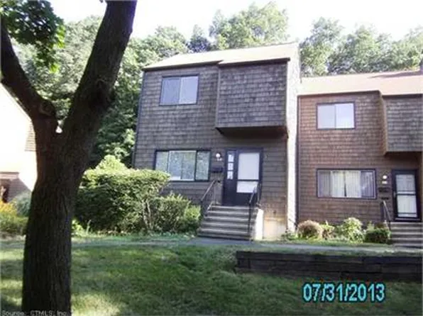 66 Hampton Park, Branford, CT 06405
