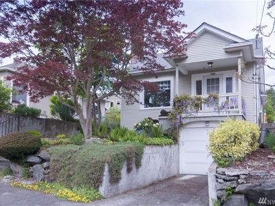 930 N 78th St, Seattle, WA, 98103