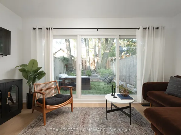 38 Poucher St, Toronto, ON M4J 2Y9