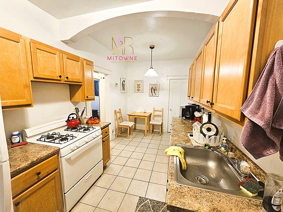 5th image of 6985 N Sheridan Rd #3-A