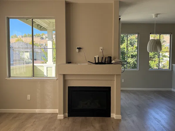 404 Shandon Ct, San Jose, CA 95136