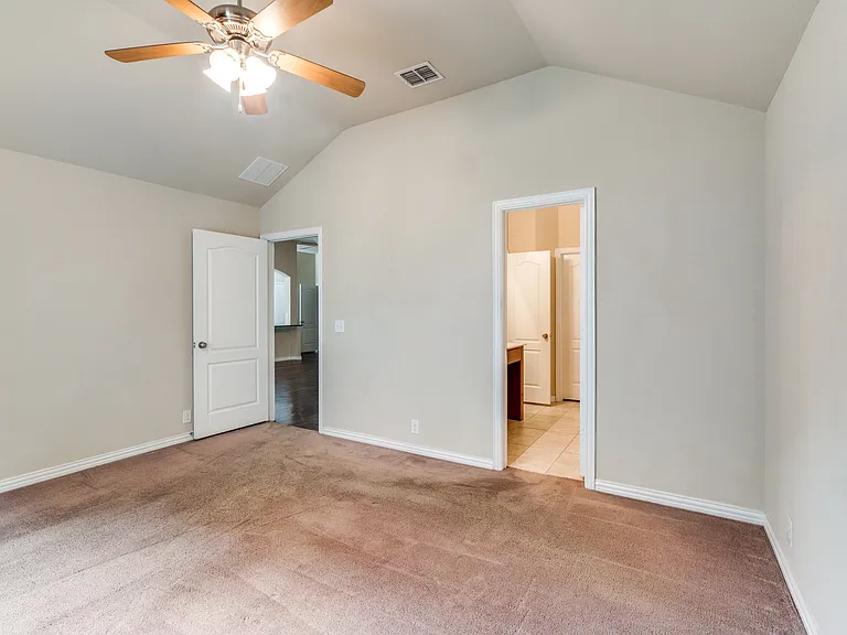4920 Lemon Grove Dr — Photo 17
