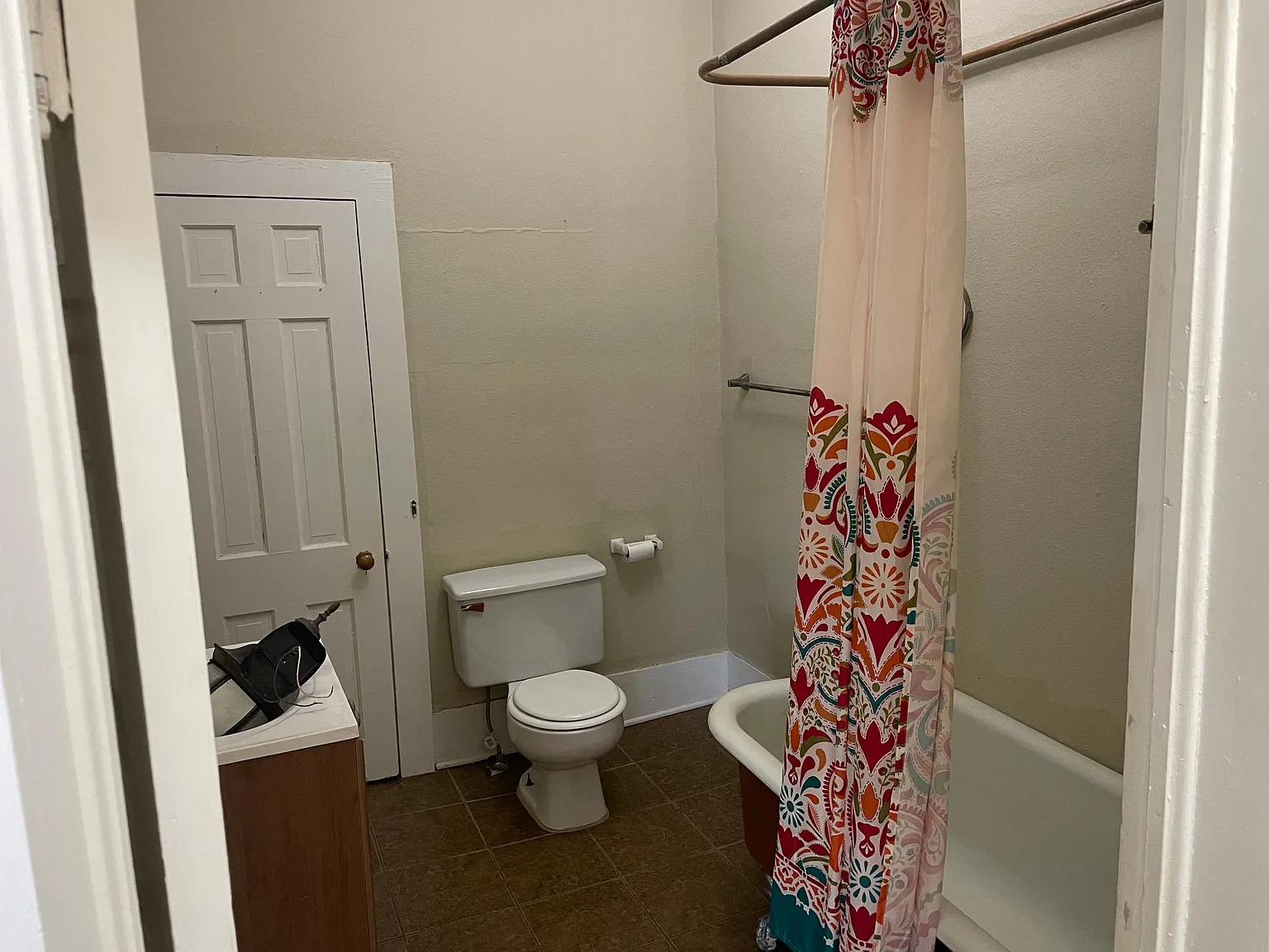1 bed, 1000 sqft, $950 — Photo 2