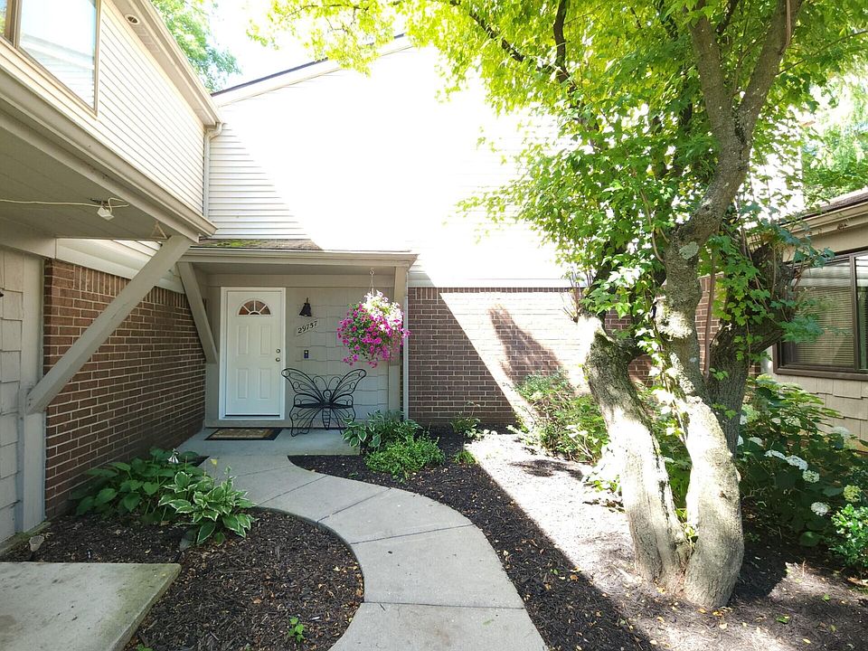 1st image of 29757 Farmbrook Villa Ln