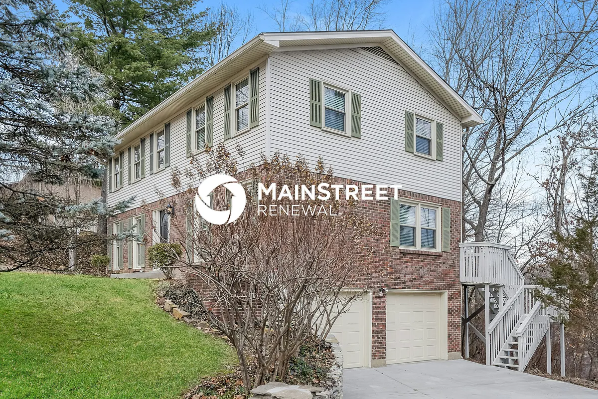 Side View - 9109 Lakeridge Dr