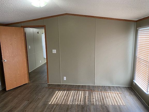 3rd image of 12963 Lake Dr
