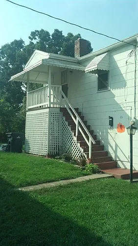 313 Noble Ave NE Photo 1