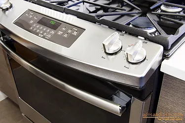 Rented by aptsandlofts.com