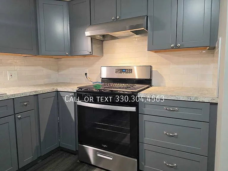 1738 Harvard Ave NW — Photo 3