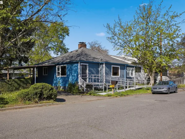 12101 SE Lincoln St, Portland, OR 97216