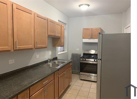 2nd image of 7820 S Cornell Ave APT 2W