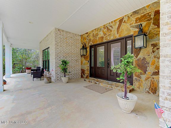 4th image of 758 Turnberry Dr