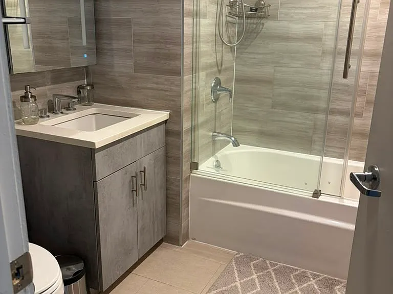 557 Hart St #2A — Photo 6