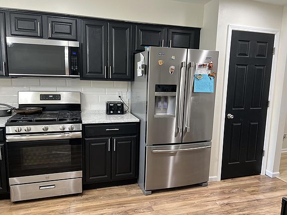 4th image of 5701 Cambridge CIRCLE #5