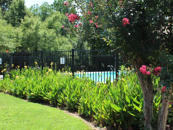 Oak Hill Apartments, 831 Beaty St #B34c1310a, Davidson, NC 28036