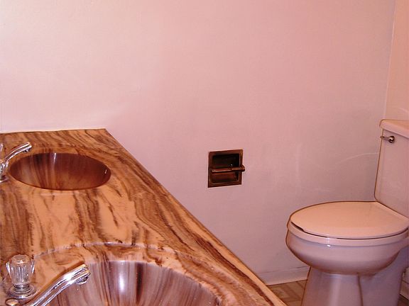 4th image of 36 E Fayette St APT 1-A