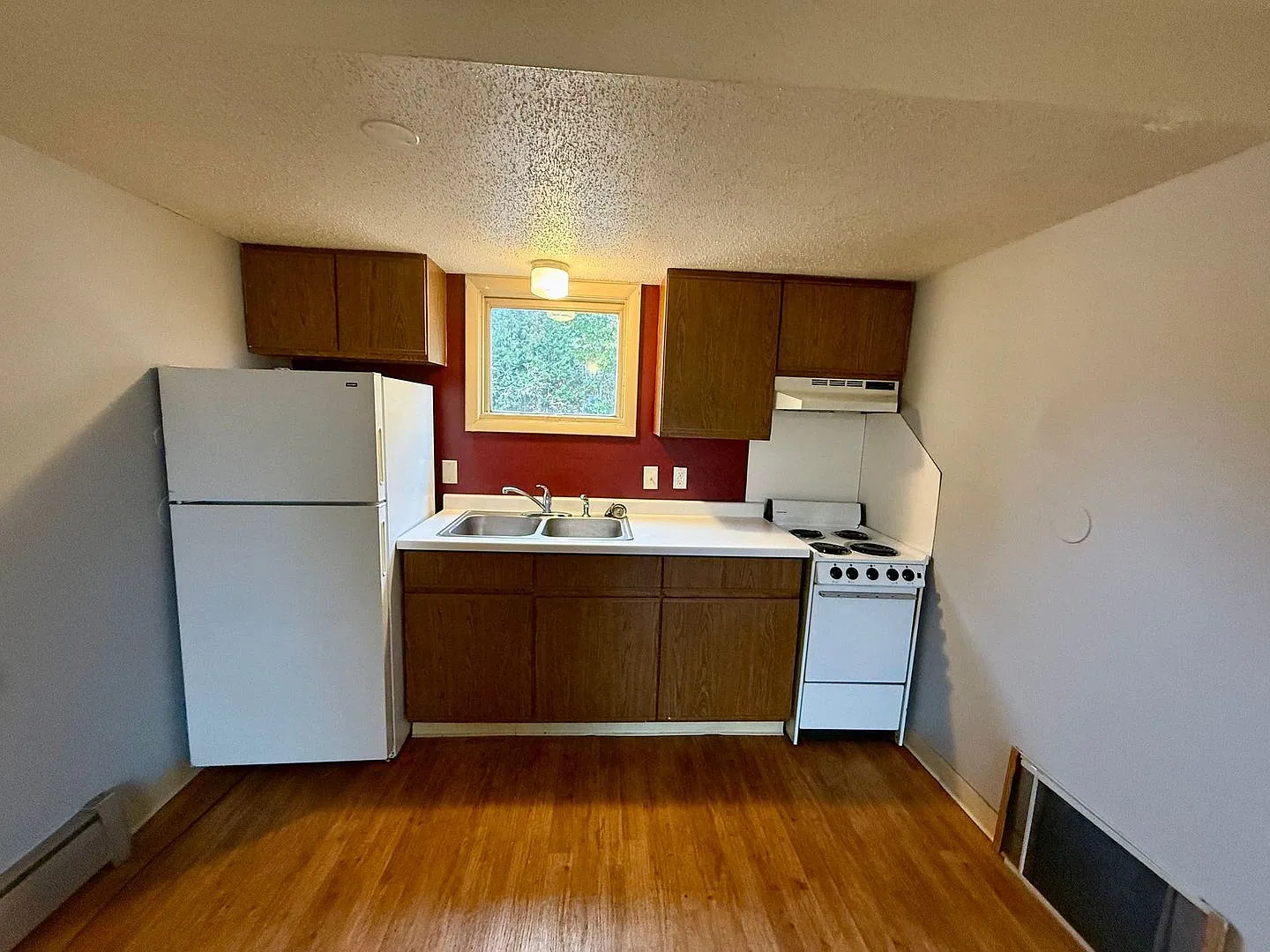 601 McClellan St — Photo 2