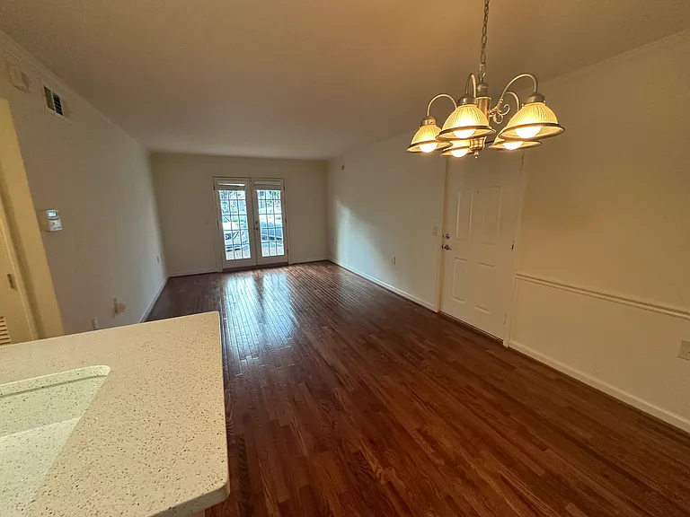2905 Burch Ave #10 — Photo 13