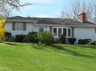 309 Ross Dr, Buchanan, MI 49107