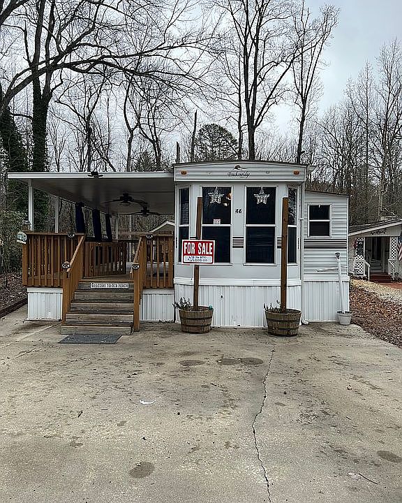 1st image of 46 Creekview Dr