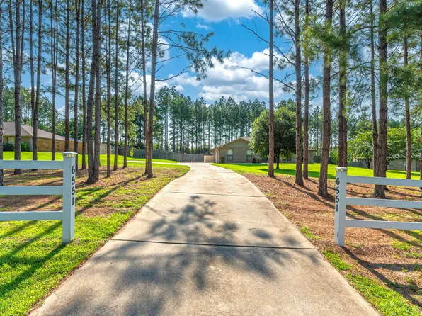 6551 Welannee Blvd, Laurel Hill, FL 32567