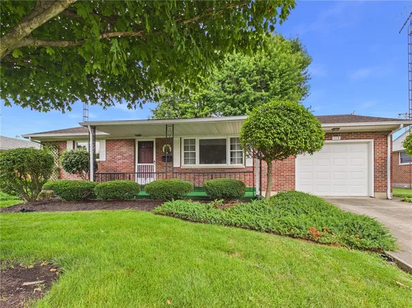 113 Parkside Dr, Greenville, OH 45331