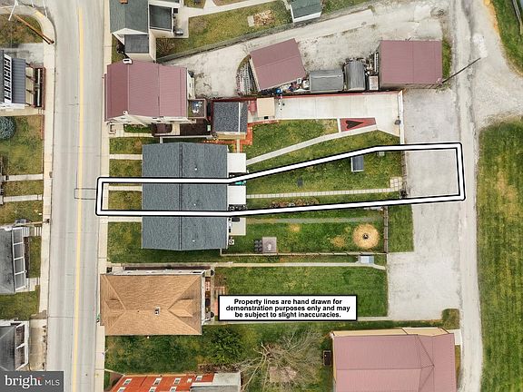 4th image of 263A 3rd St