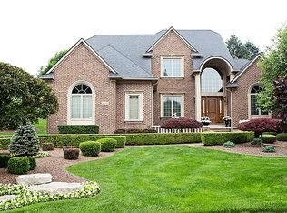 18505 Fox Hollow Ct, Northville, MI