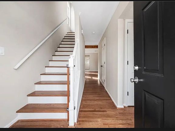 2nd image of 3854 Meadow Creek Dr