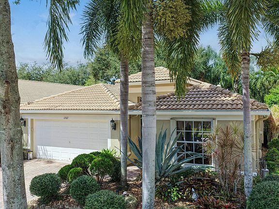 2nd image of 12107 ROMA Road