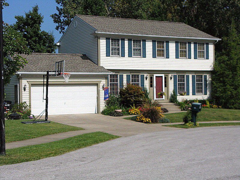 1st image of 4504 Basswood Dr