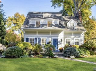 70 Gilbert Rd, Ho Ho Kus, NJ 07423