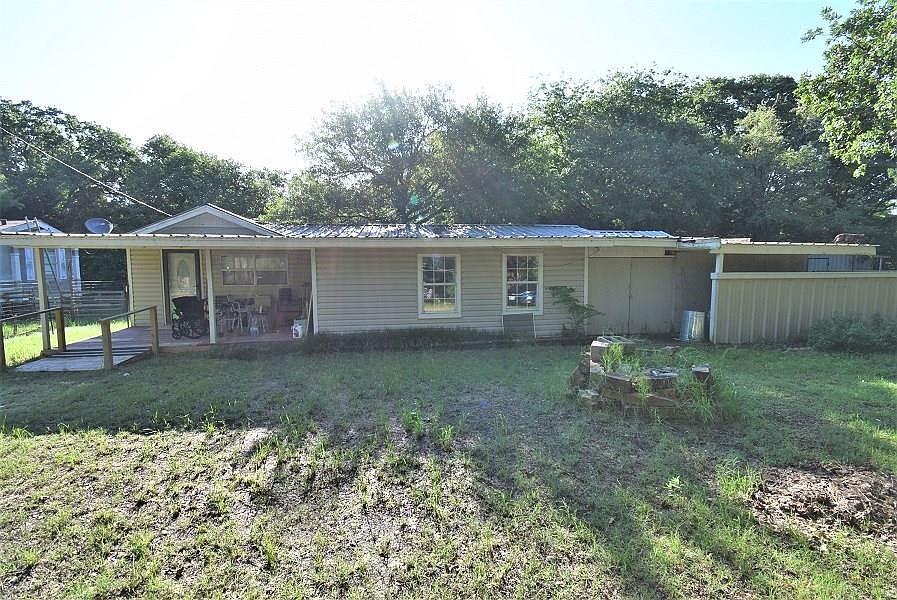 1st image of 1325 Acorn Ln