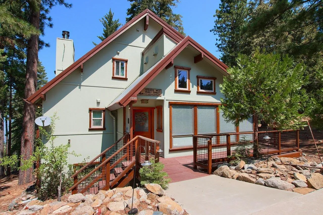7299 Yosemite Park Way photo 1