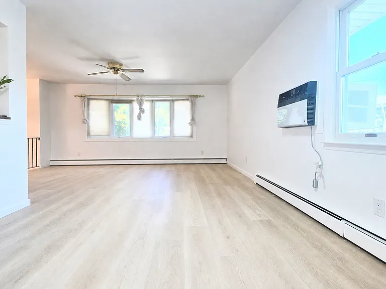 6 Brokaw Ave — Photo 3