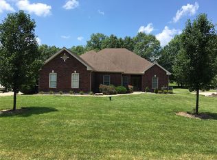 81 Kinker Dr, Moscow Mills, MO 63362