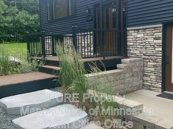 1130 Hallam Ave N, Mahtomedi, MN 55115