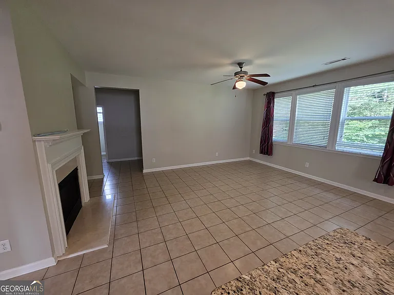46 Brookview Dr — Photo 2
