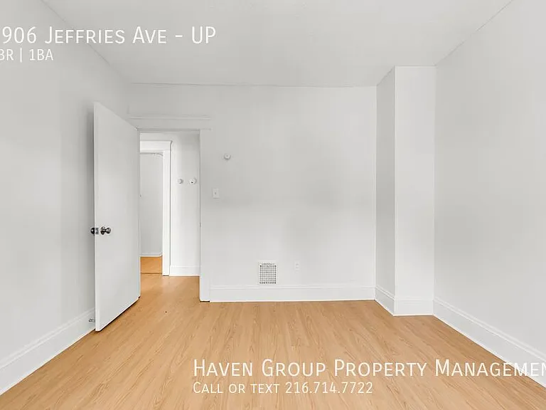 8906 Jeffries Ave #UP — Photo 14