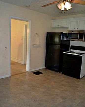 4th image of 3484 Grant Ave
