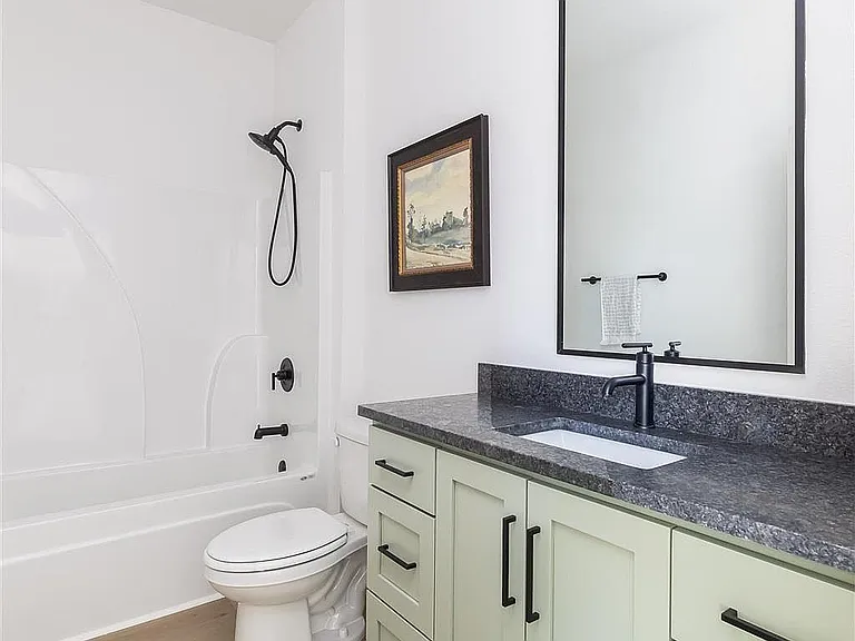 511 N C St — Photo 17