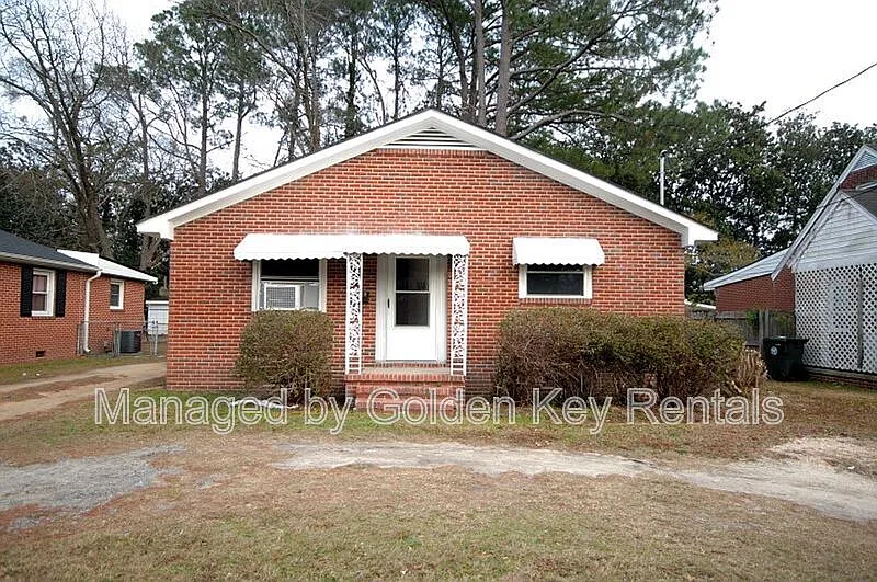 2 bed, 1.0 bath, $1,000 — Photo 1