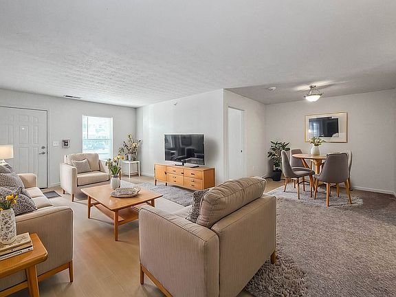 Living & Dining Area