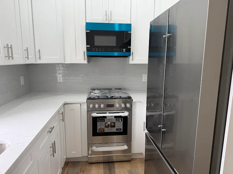 49 Summit Ave #2 — Photo 1