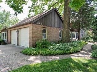 120 W Hawthorne Ln, West Chicago, IL